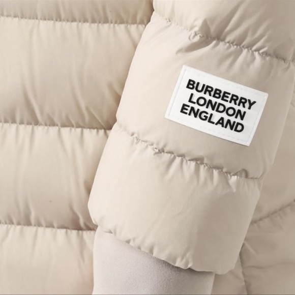 NEW..Burberry slim fit puffer coat NEW - Picture 3 of 10